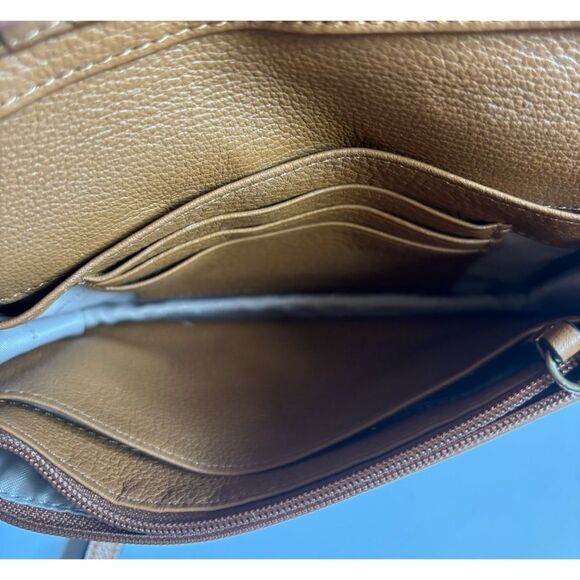 MICHAEL KORS
Floral Embellished Pebbled Leather Convertible Crossbody Bag - Picture 6 of 8